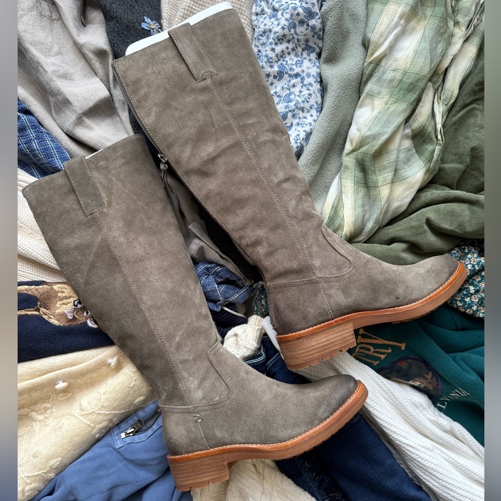 NWOT Sofft Taupe Suede Knee-High Riding Boots